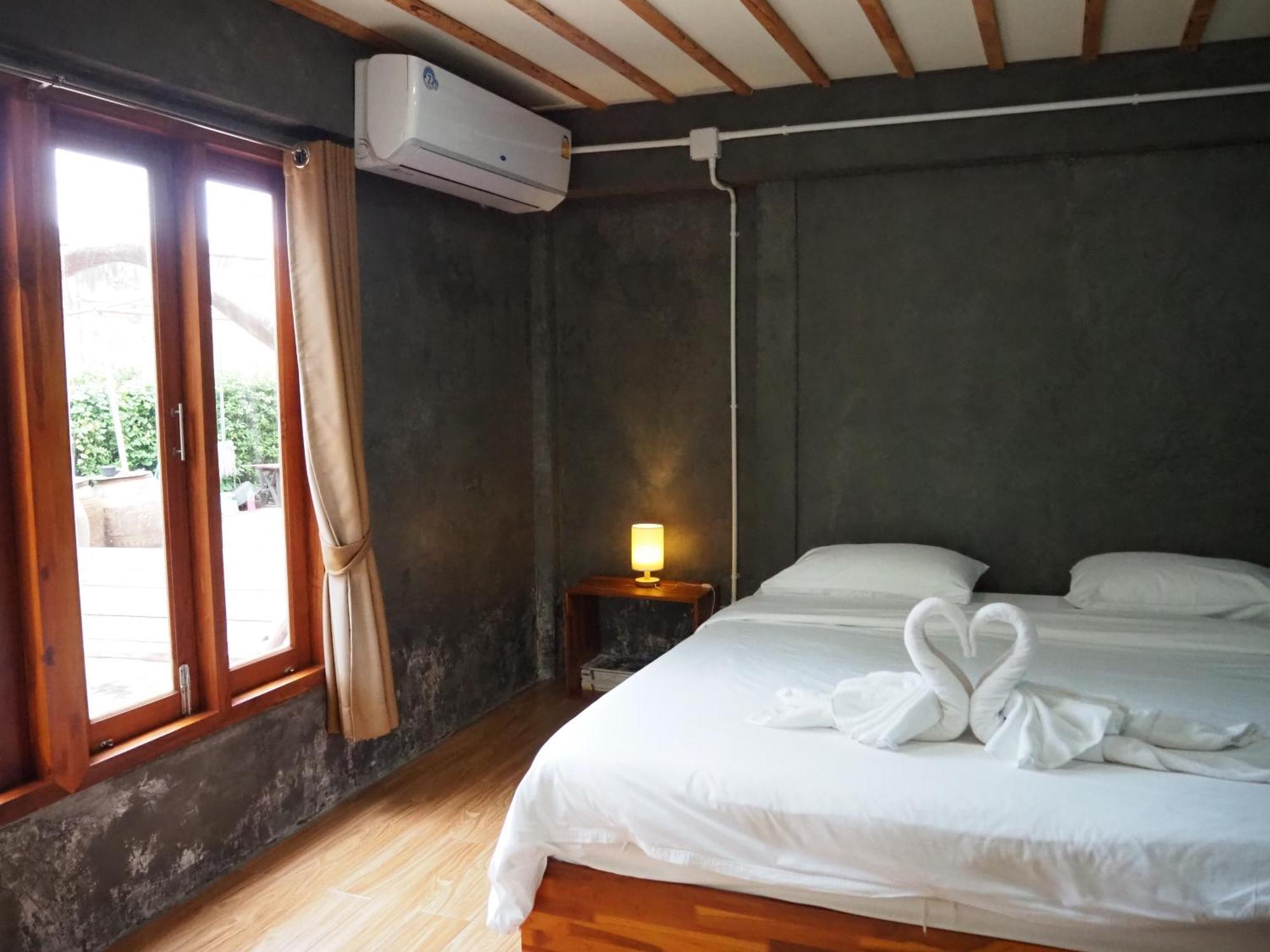 Banmai87 Guest House บ้านไม้87 เกสต์เฮ้าส์ Phra Nakhon Si Ayutthaya Exterior foto